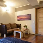 Hotel Hansalinn Parnawa
