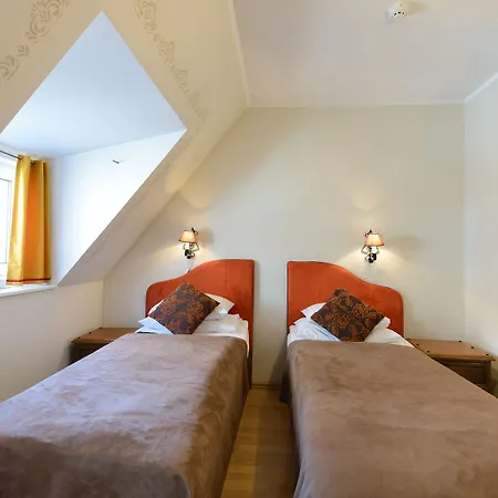 ハンサリン パルヌ