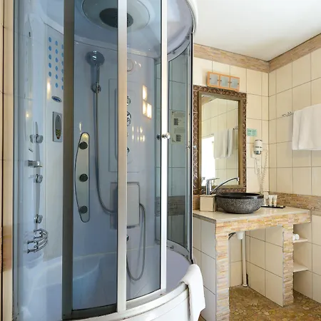 Hotell Hansalinn 3*