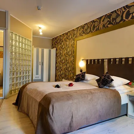 Hansalinn Hotell Parnu